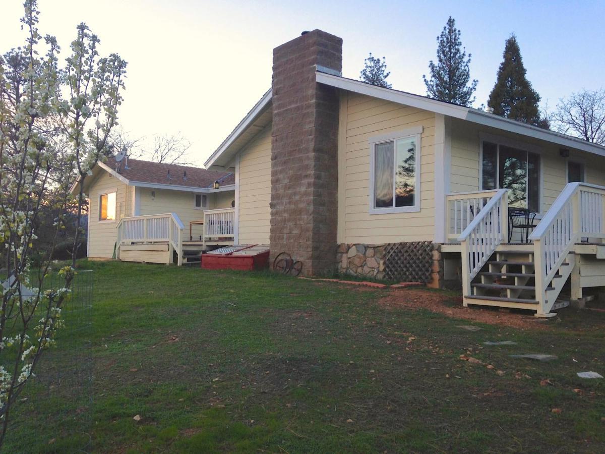 Holiday home Black Oak Hill Vista Near Yosemite - Mountain Views & Starry Night Sky Mariposa